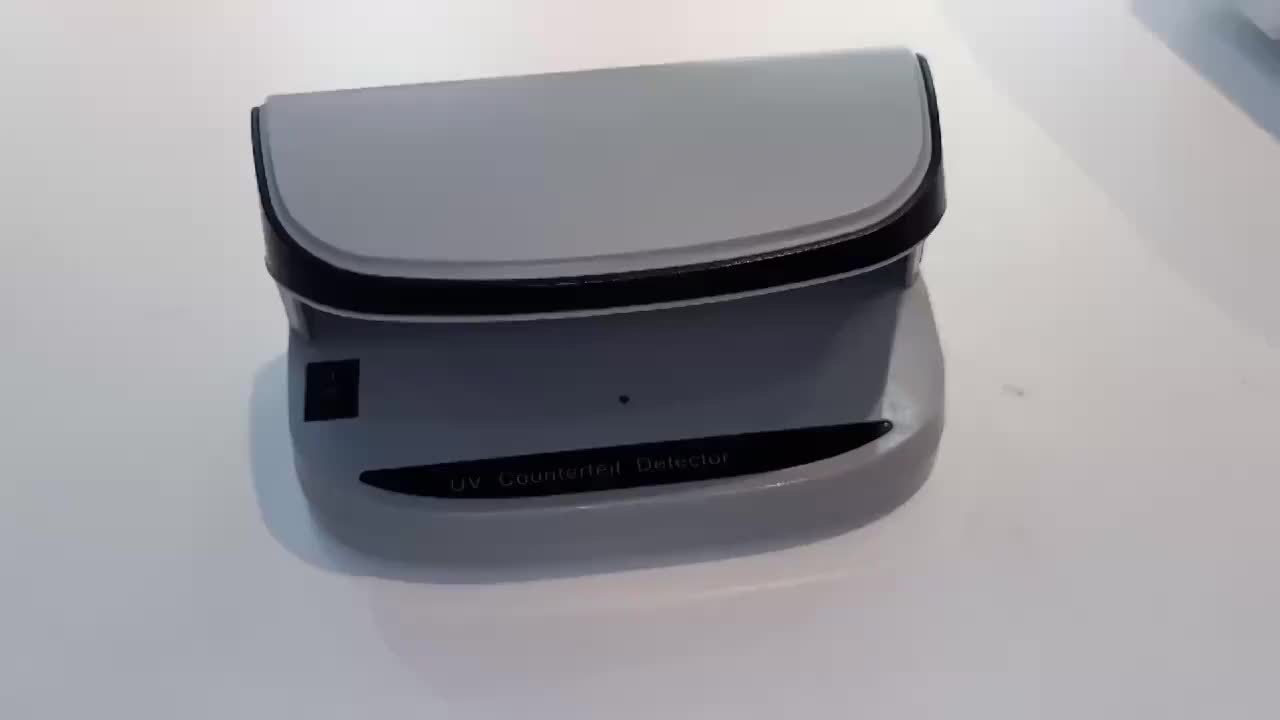 Multi Country Currency Detector w/ Purple Light